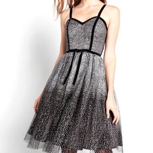 ModCloth x Collectif Stun and Done Florence Occasion Swing dress